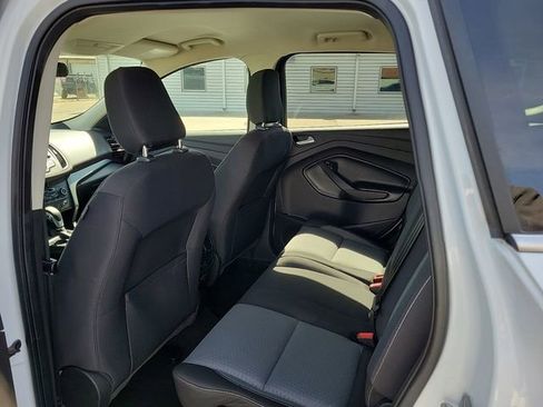 Used 2018 Ford Escape SE image 11