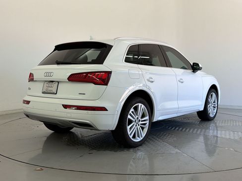 Used 2019 Audi Q5 Prestige w/ Prestige Package AWD/4WD image 9