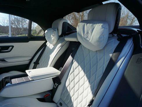 Certified 2023 Mercedes-Benz S 580 4MATIC Sedan image 14