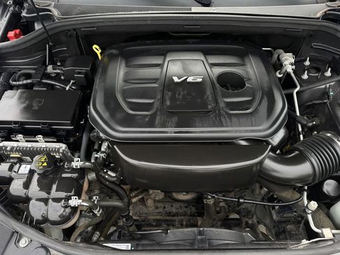 Used 2018 Jeep Grand Cherokee Altitude RWD image 27