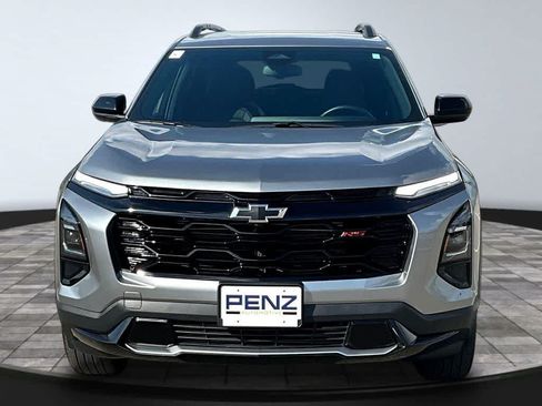 Used 2025 Chevrolet Equinox RS AWD/4WD image 2