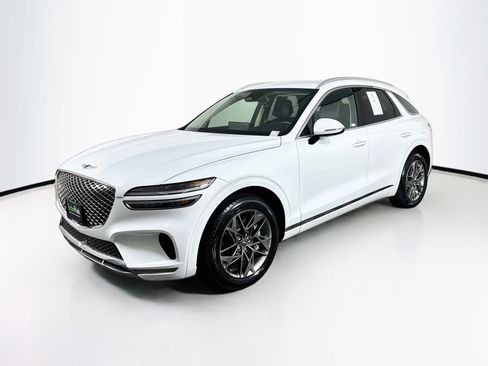 Used 2025 Genesis GV70 2.5T AWD/4WD image 3