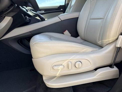 Used 2020 Buick Enclave Essence w/ Sound and Sites Package image 20