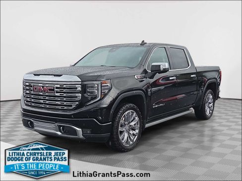 Used 2023 GMC Sierra 1500 Denali w/ Denali Reserve Package AWD/4WD image 1