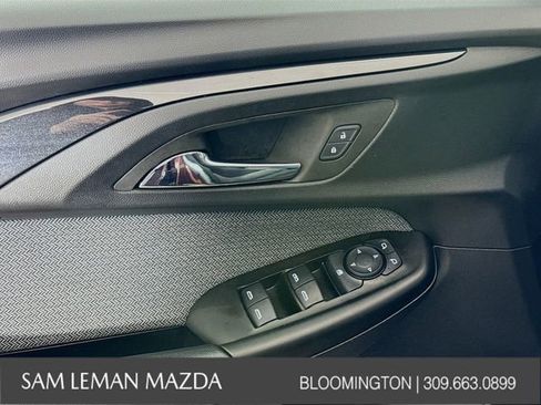 Used 2023 Chevrolet TrailBlazer LT w/ Convenience Package image 17