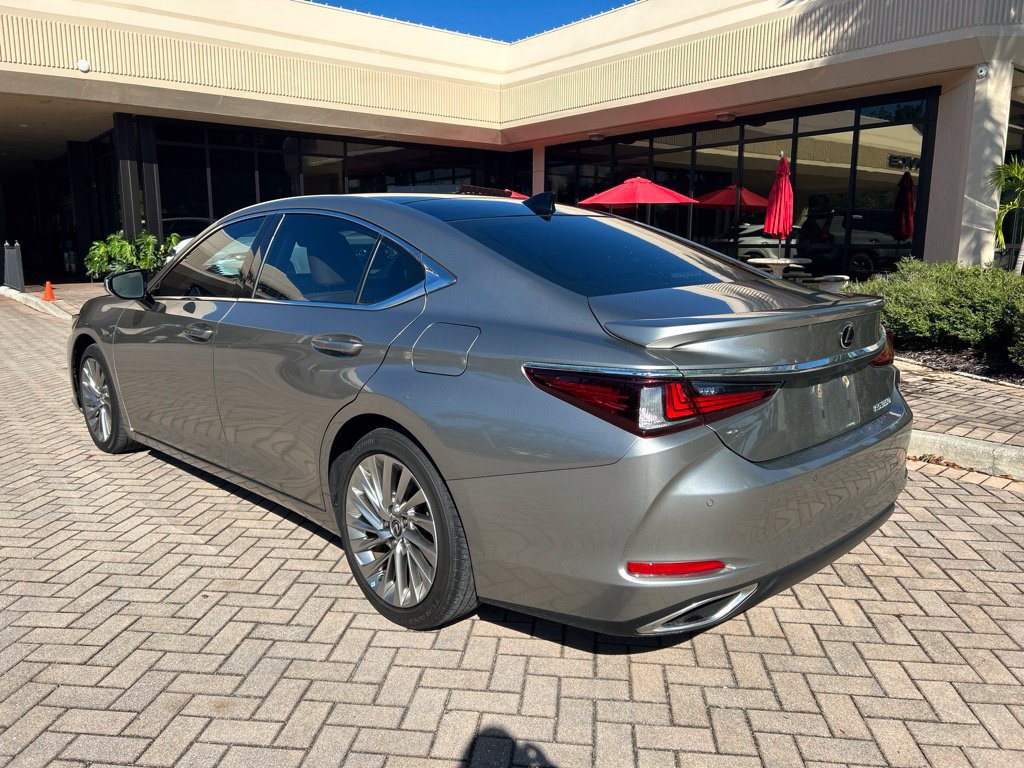 Used 2019 Lexus ES 350 w/ Accessory Package FWD image 5