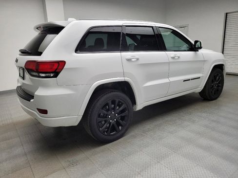Used 2021 Jeep Grand Cherokee Laredo X AWD/4WD image 10