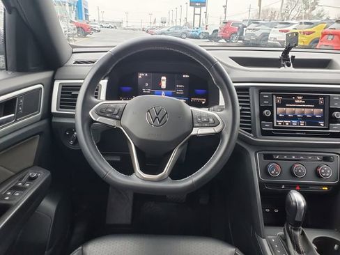 Used 2022 Volkswagen Atlas Cross Sport SE image 14