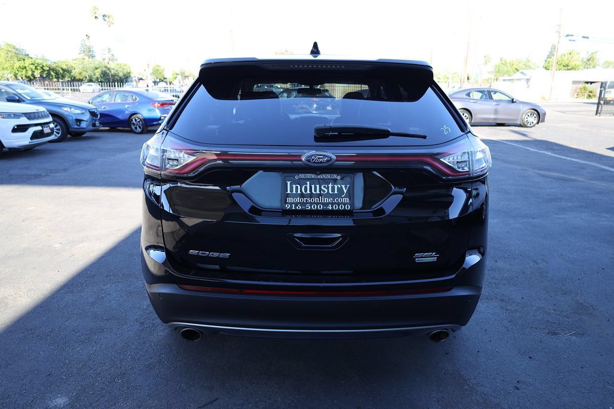 Used 2018 Ford Edge SEL FWD image 5