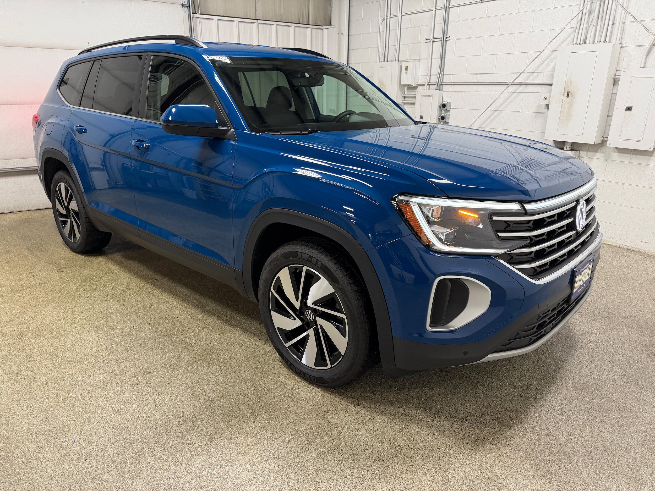 Used 2026 Volkswagen Atlas SE AWD/4WD image 5