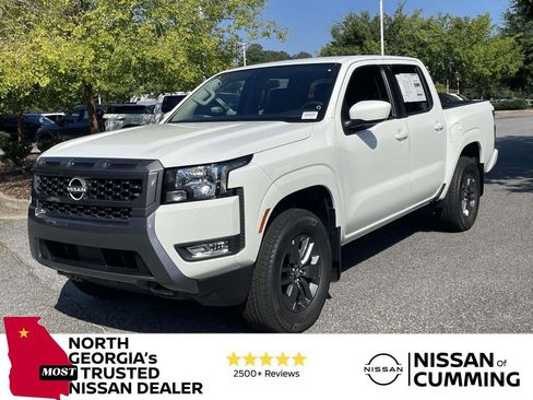 New 2025 Nissan Frontier SV w/ SV Convenience Package AWD/4WD image 1