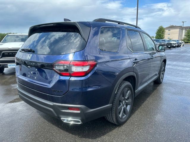 Used 2025 Honda Pilot Sport image 6