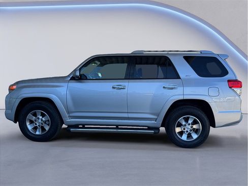 Used 2011 Toyota 4Runner SR5 image 3