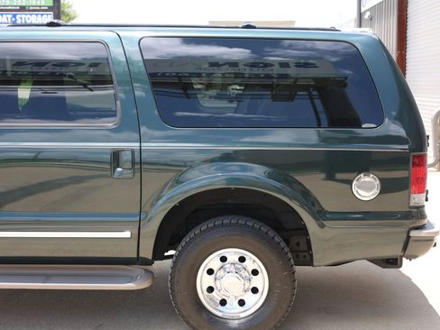 Used 2003 Ford Excursion Limited AWD/4WD image 12