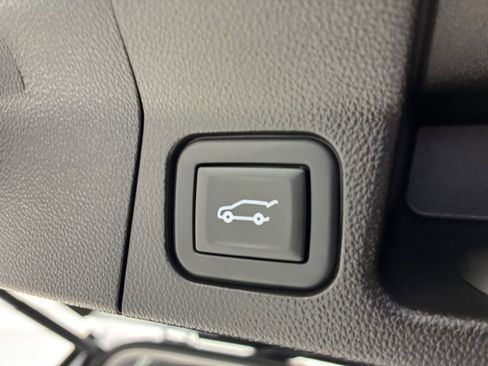 Used 2021 GMC Acadia SLE w/ Driver Convenience Package image 41