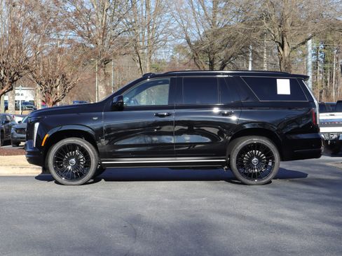 Used 2026 Cadillac Escalade Platinum Sport image 5