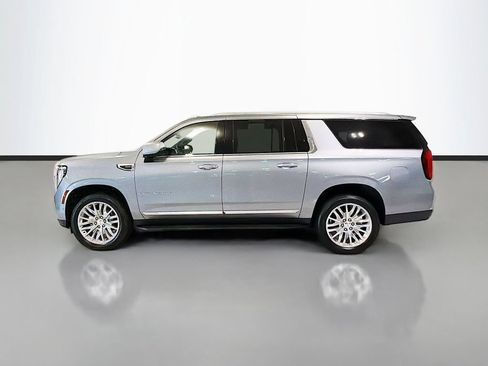 Used 2025 GMC Yukon XL Denali AWD/4WD image 14