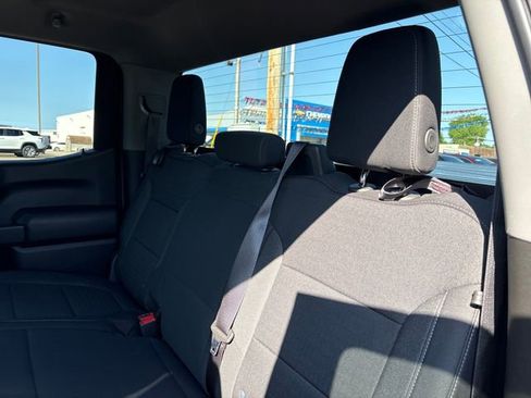 Used 2022 Chevrolet Silverado 1500 LT w/ Fleet Comfort Package AWD/4WD image 19