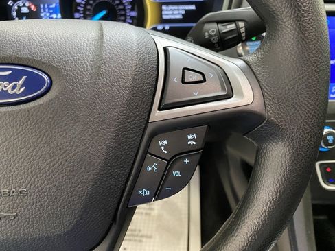 Used 2020 Ford Fusion SE image 24