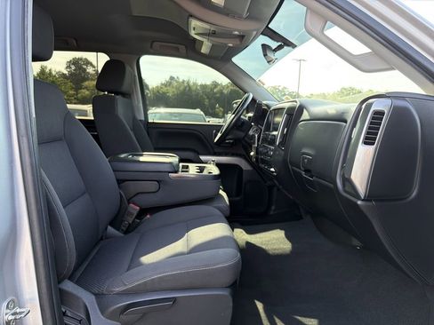 Used 2018 Chevrolet Silverado 1500 LT w/ All Star Edition AWD/4WD image 17