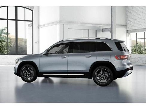 New 2026 Mercedes-Benz GLB 250 4MATIC image 31