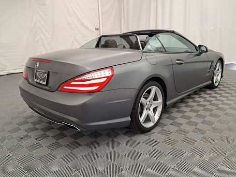 Used 2016 Mercedes-Benz SL 550 AMG Pkg image 3