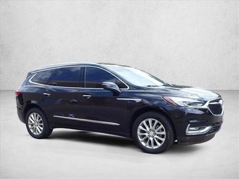 Used 2020 Buick Enclave Premium w/ Sun and Sites Package AWD/4WD image 6