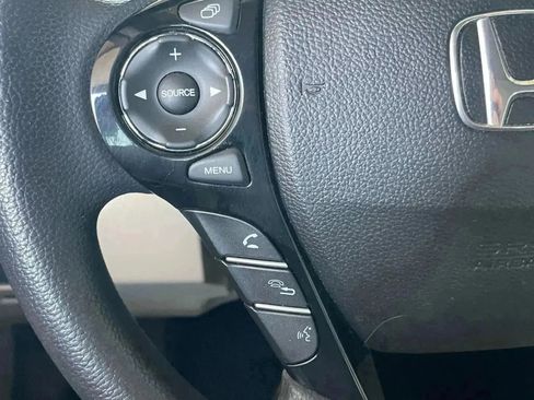 Used 2016 Honda Accord EX image 16