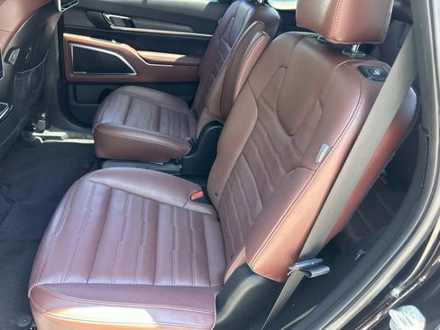 Used 2023 Kia Telluride SX Prestige AWD/4WD image 23