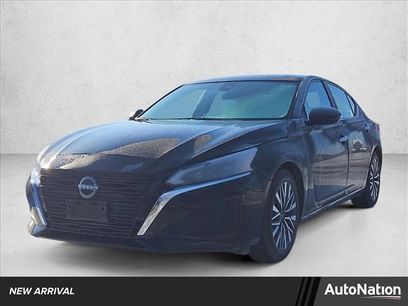 Used 2025 Nissan Altima 2.5 SV