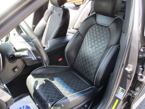 Used 2021 Genesis G70 3.3T w/ Sport Package AWD/4WD image 11