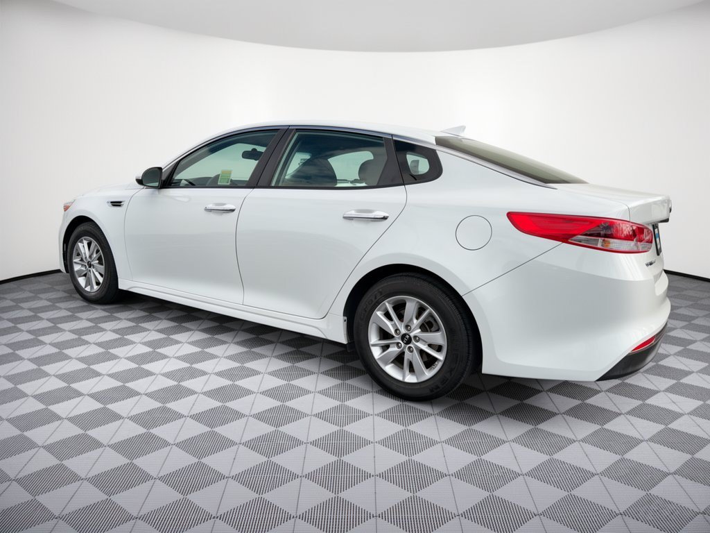 Used 2016 Kia Optima LX FWD image 3