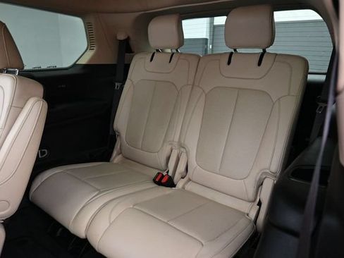 Used 2021 Jeep Grand Cherokee L Limited w/ Luxury Tech Group II AWD/4WD image 30