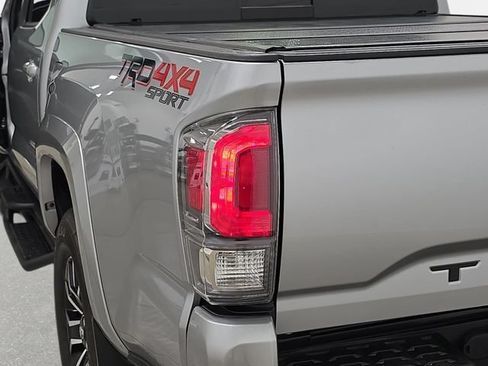 Certified 2022 Toyota Tacoma TRD Sport w/ Black Out Package (TMS) AWD/4WD image 30
