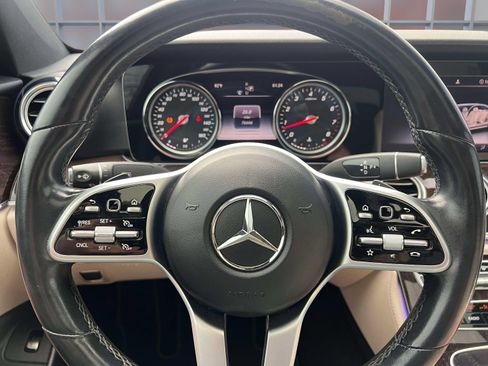 Used 2019 Mercedes-Benz E 300 image 21