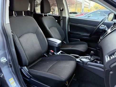 Used 2016 Mitsubishi Outlander Sport ES FWD image 32