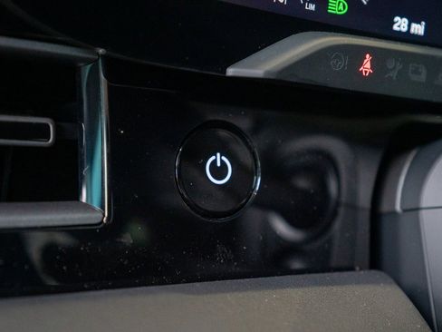 New 2025 Porsche Taycan image 25