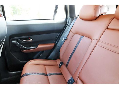 Certified 2025 MAZDA CX-50 2.5 Turbo w/ Accent Package image 9