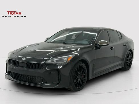 Used 2018 Kia Stinger GT2 AWD/4WD image 3