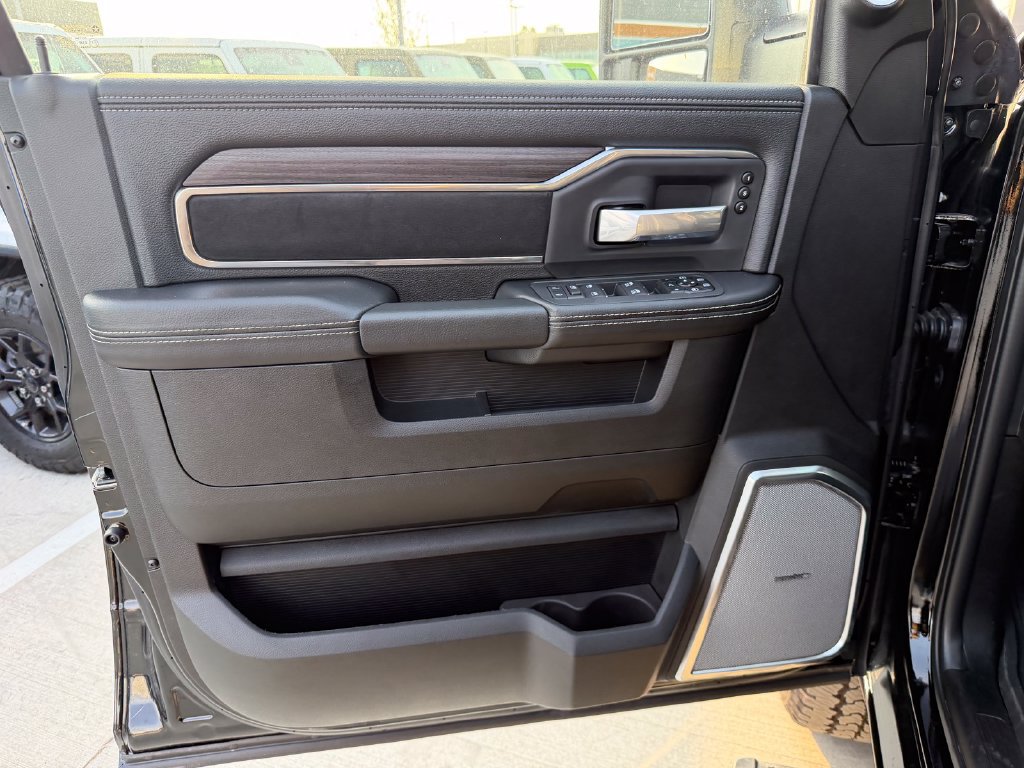 New 2026 RAM 2500 Tradesman AWD/4WD image 10