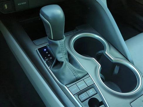 Used 2024 Toyota Camry XLE image 12