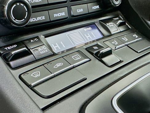 Used 2018 Porsche 911 GT3 image 17