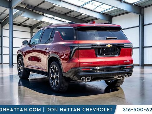 New 2026 Chevrolet Traverse High Country FWD image 24