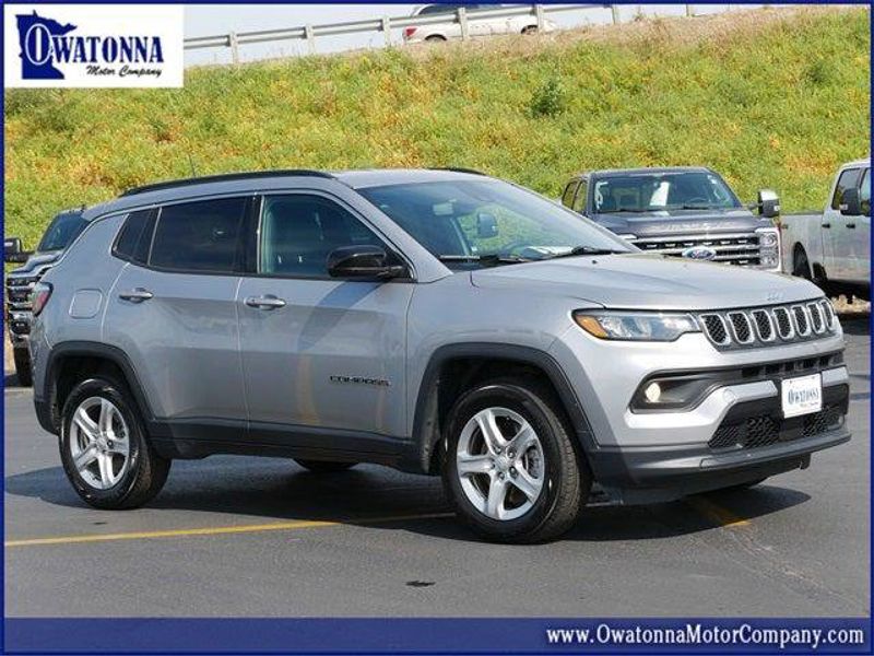 Certified 2024 Jeep Compass Latitude image 1