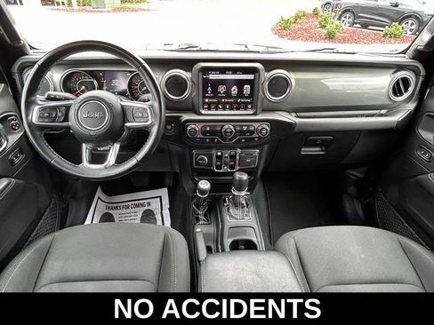 Used 2022 Jeep Wrangler Unlimited Sahara AWD/4WD image 10