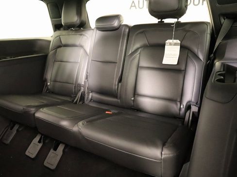 New 2025 Lincoln Navigator Reserve w/ Jet Appearance Package AWD/4WD image 13