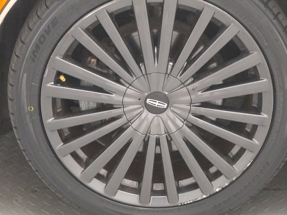 Used 2017 Lincoln MKZ Reserve FWD image 31