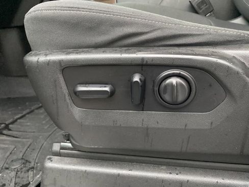 Used 2021 Chevrolet Silverado 2500 LT w/ Convenience Package image 31