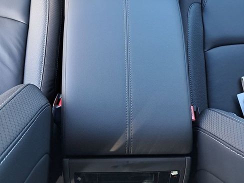 New 2025 Nissan Pathfinder SL w/ Lighting Package (N92) image 39