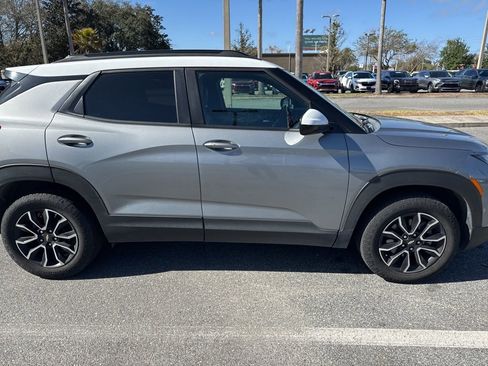 Used 2023 Chevrolet TrailBlazer ACTIV w/ Technology Package image 4